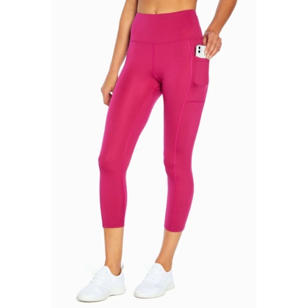 Pink Capri Leggings Stretchy Athletic Wear Large Waist 14” Rise 11” Length 21”